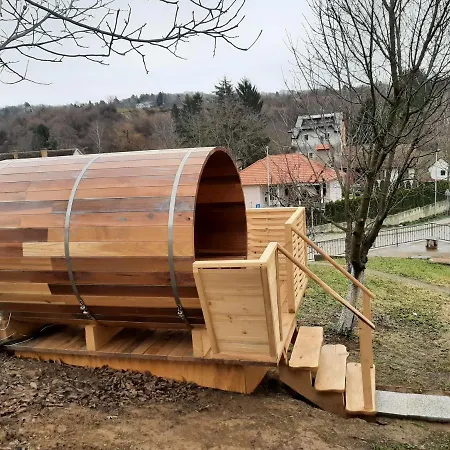 Zuti Leptir Апартаменты